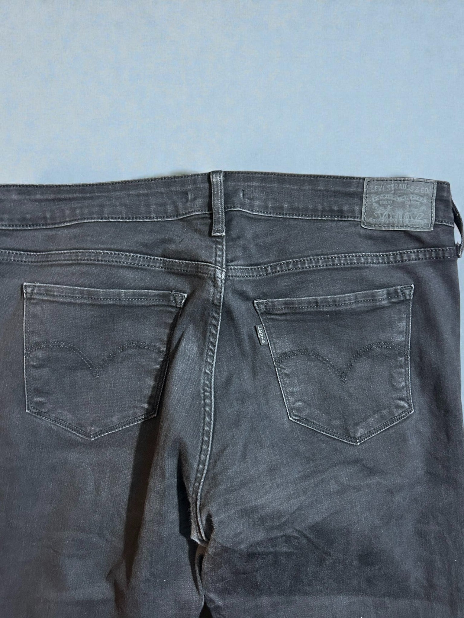 Jeans Levi’s 711 Skinny Vintage – Nero Lavaggio Scuro – Taglia IT 46