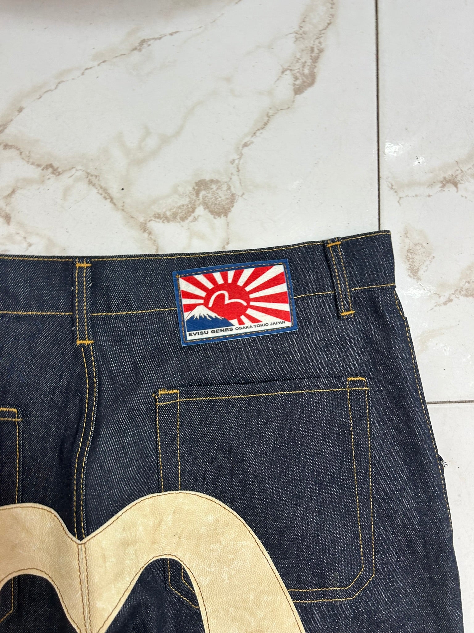 EVISU BROWN #2023