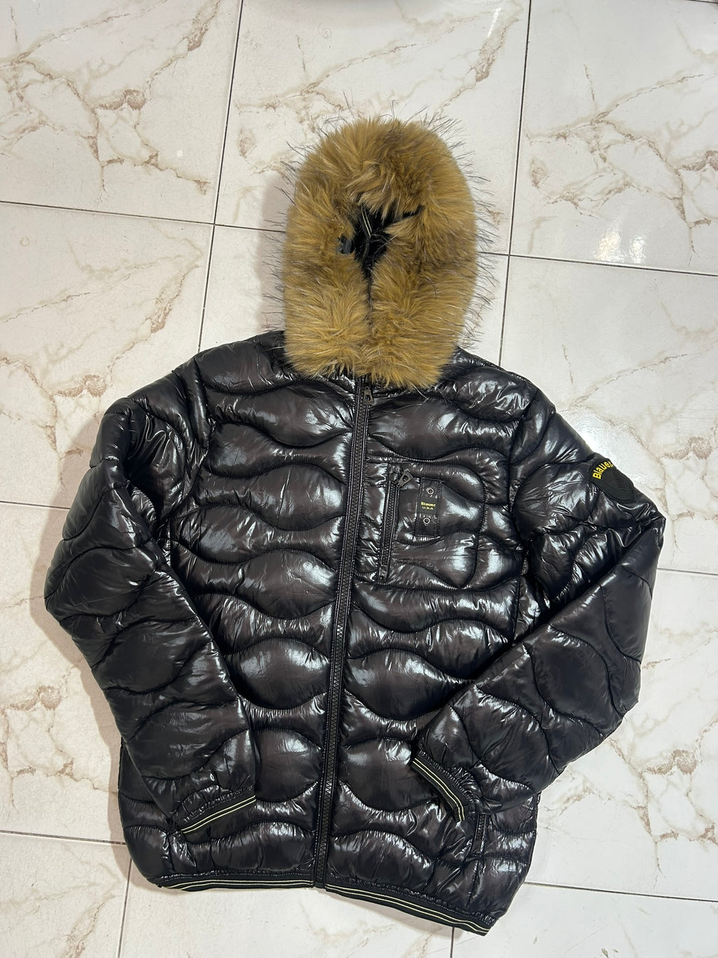 PUFFER INVERNALE CON PELLICCI A