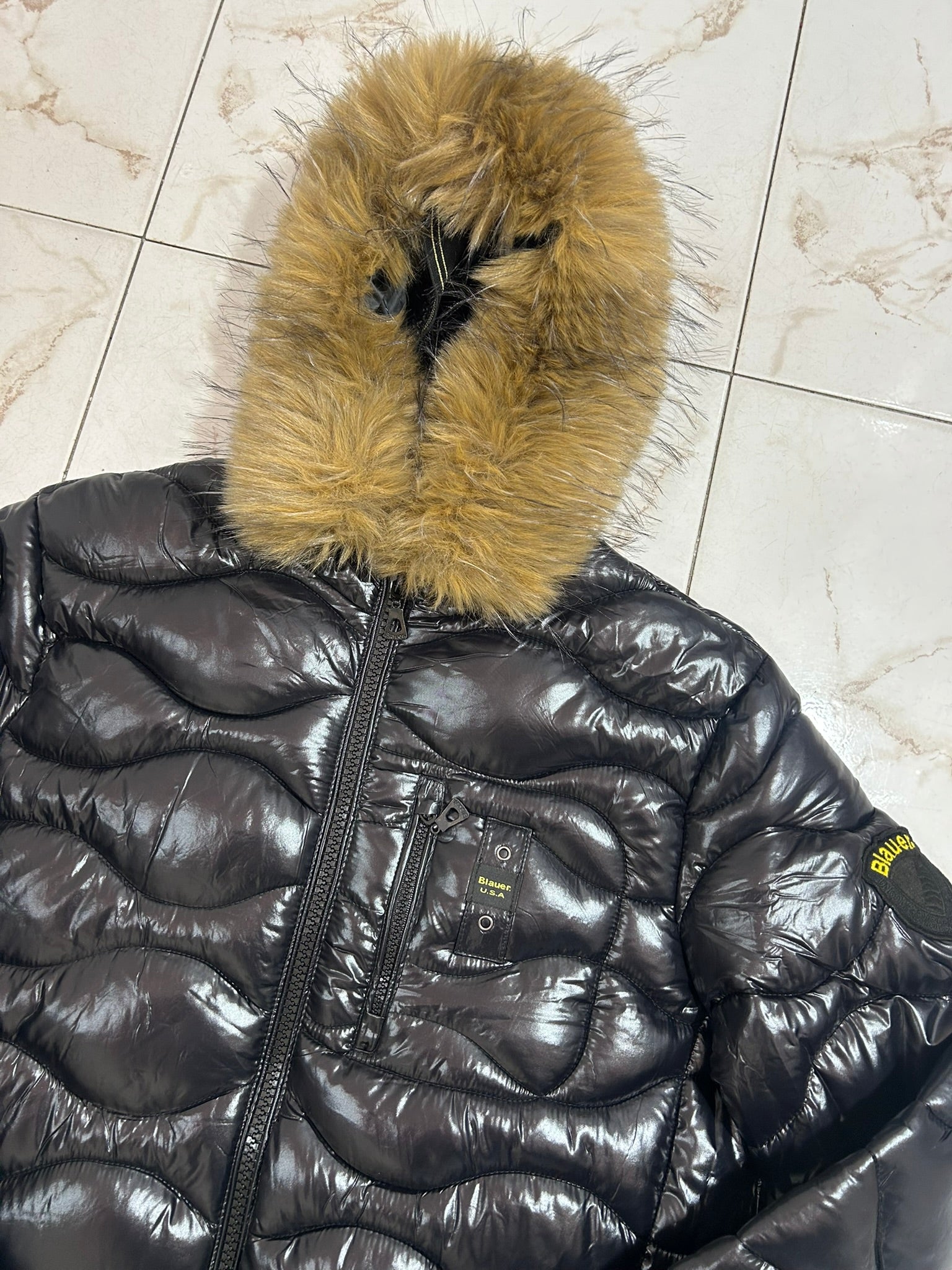 PUFFER INVERNALE CON PELLICCI A