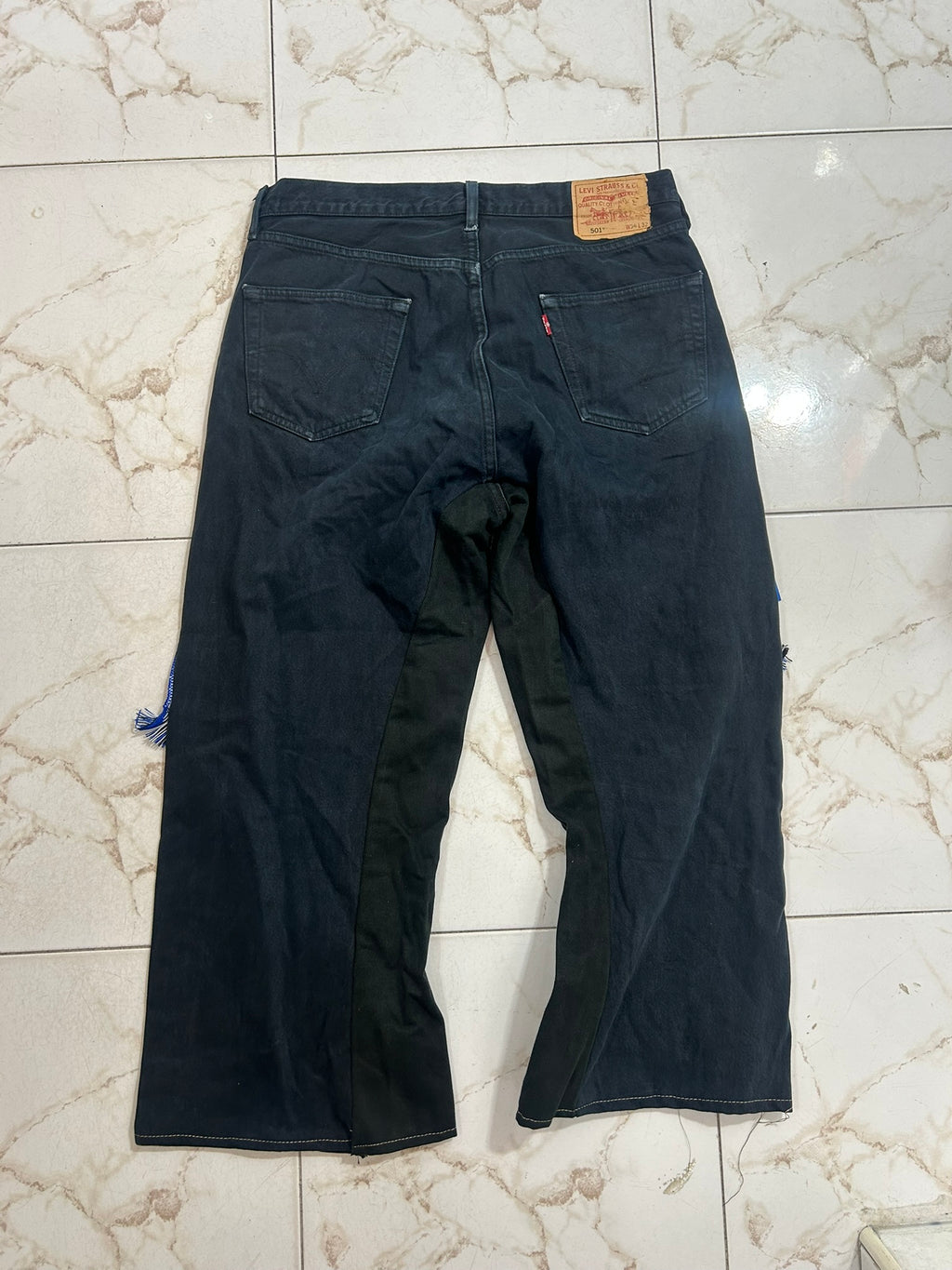 Jeans Rework Nerazzurri – Base Levi’s